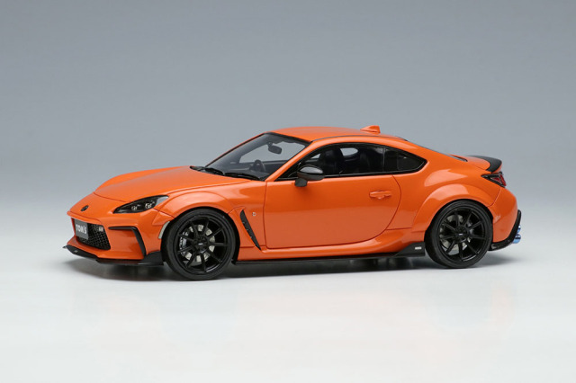 【お取り寄せ商品】 EIDOLON EM725A TOM'S GR86 Wide Body 2022 Orange Limited 100pcs