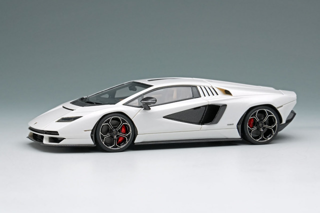 【お取り寄せ商品】 EIDOLON EM740A Lamborghini Countach LPI 800-4 2022 Pearl White