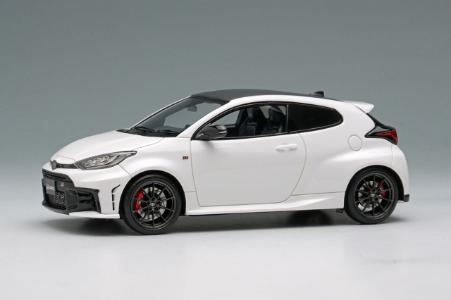 【お取り寄せ商品】 EIDOLON EM762A Toyota GR Yaris RZ High Performance 2024 Super White2