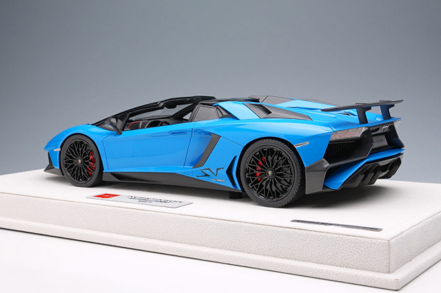 アイドロン EML007B 1/18 ランボルギーニ アヴェンタドール LP750-4 SV
