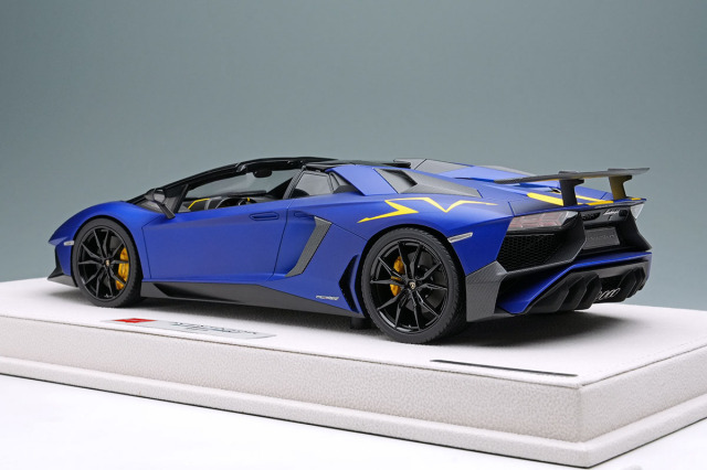 アイドロン EML007G 1/18 ランボルギーニ アヴェンタドール LP750-4 SV