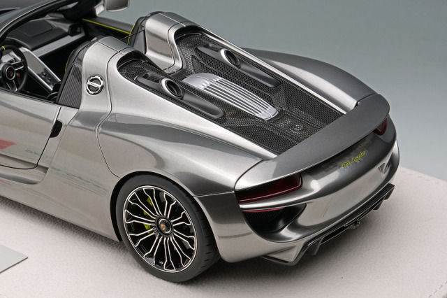 アイドロン EML045J 1/18 ポルシェ 918 スパイダー 2011 リキッド