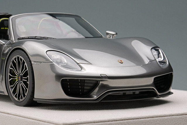 アイドロン EML045J 1/18 ポルシェ 918 スパイダー 2011 リキッド