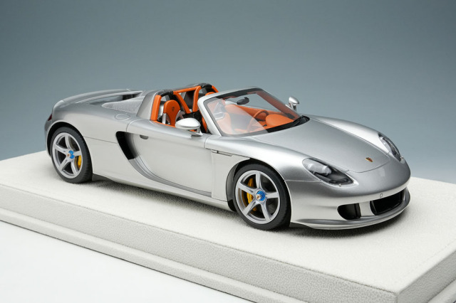 ポルシェ Carrera GT 1/18 未開封 Amazon | EIDOLON 1/18 ポルシェ カレラGT 2004 GTシルバー 完成