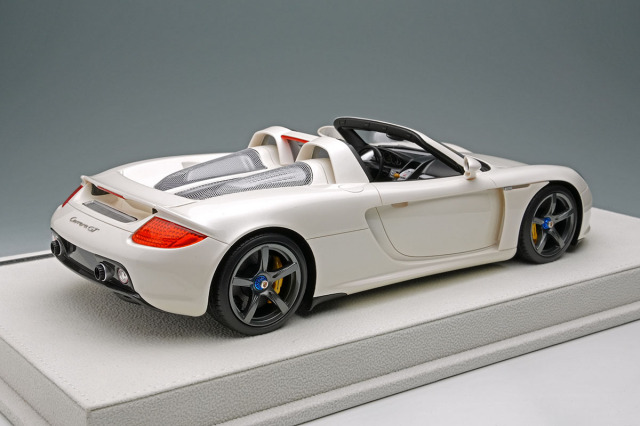 ポルシェカレラGT,メタルクローム1/43ブラック1台オマケ ポルシェカレラGT,メタルクローム1/43ブラック1台オマケ - メルカリ