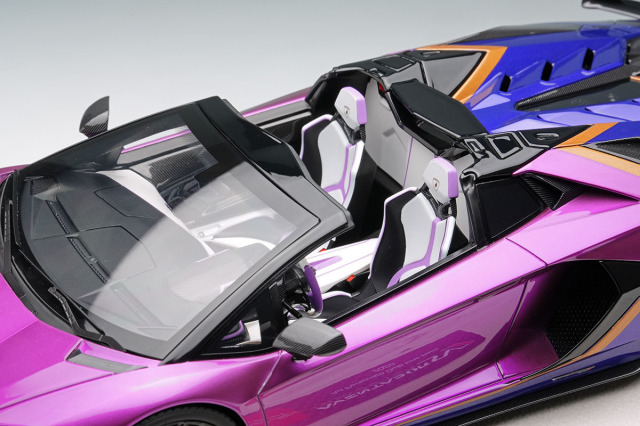 ランボルギーニ アヴェンタドー ロードスター　1/18 Lamborghini アイドロン EML079D 1/18 ランボルギーニ アヴェンタドール SVJ