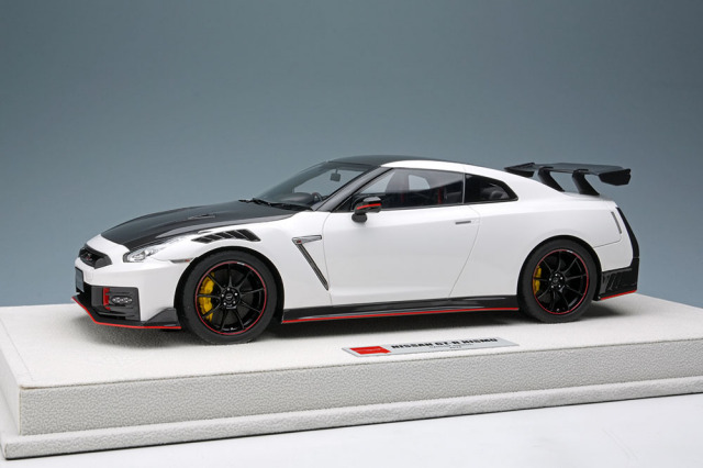 ** 予約商品 ** EIDOLON EML085B 1/18 NISSAN GT-R NISMO Special edition 2024 Brilliant White Pearl