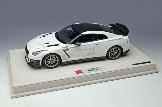 アイドロン EML087 1/18 マインズ GT-R (R35) 2021 パール
