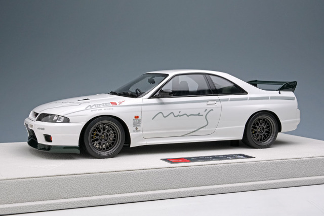 【お取り寄せ商品】 EIDOLON EML113 1/18 Built By Legends Mine's Skyline GT-R (BCNR33)