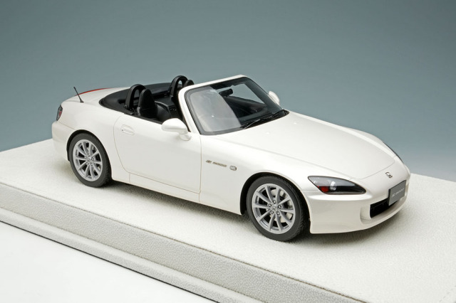 アイドロン EML118B 1/18 ホンダ S2000 (AP2) 2005 プラチナムホワイト