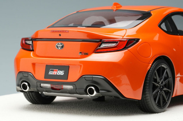 絶版メイクアップ アイドロン 1/18 トヨタ GR86（RZ） 10周年記念車 Make Up Co., Ltd. / Toyota GR86 RZ 2021