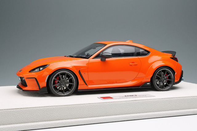 EIDOLON EML120A 1/18 TOM'S GR86 Wide Body 2022 Orange Limited 100pcs