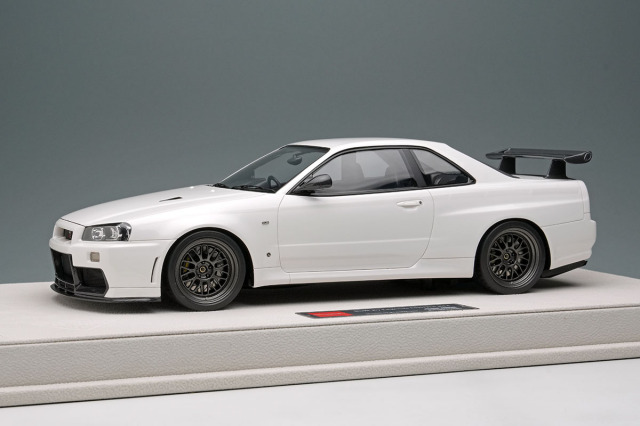 EIDOLON EML130A 1/18 Built By Legends Mine's Skyline GT-R (BNR34) Shiranami White