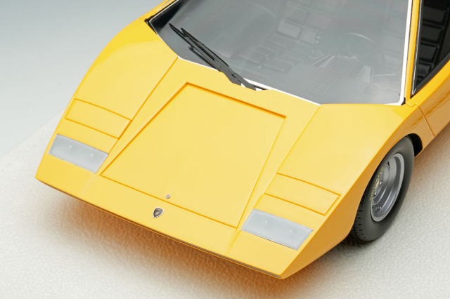アイドロン EML131B 1/18 ランボルギーニ カウンタック LP500