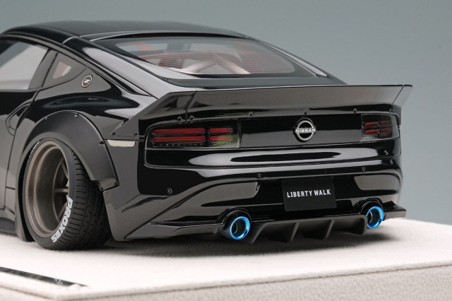 アイドロン EML137D 1/18 lb nation フェアレディ Z(RZ34) (RSワタナベ