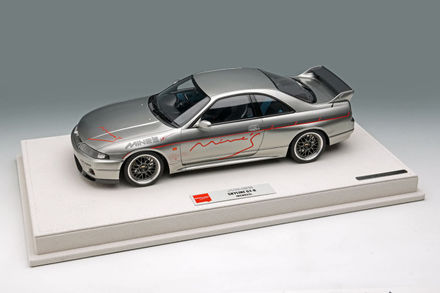 アイドロン EML179A 1/18 マインズ スカイライン GT-R (BCNR33