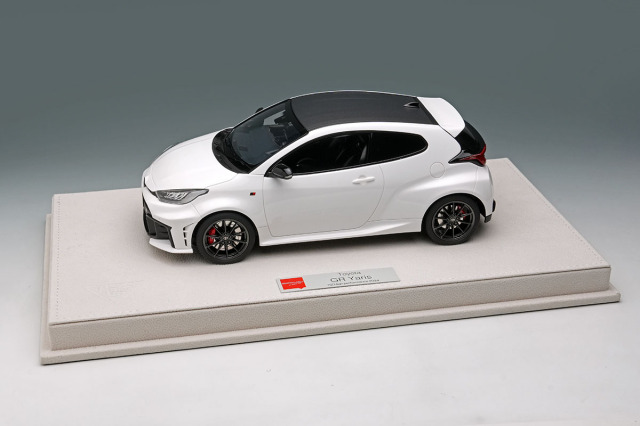 アイドロン EML182A 1/18 トヨタ GRヤリス RZ ハイパフォーマンス 2024