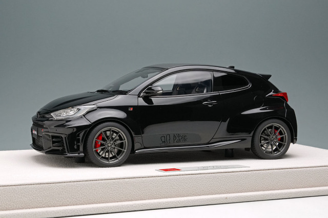 【お取り寄せ商品】 EIDOLON EML182D 1/18 Toyota GR Yaris RZ High Performance 2024 Precious Balck Pearl