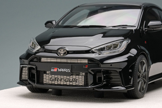 アイドロン EML182D 1/18 トヨタ GRヤリス RZ ハイパフォーマンス 2024