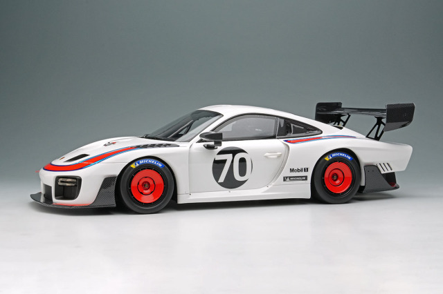 ** 予約商品 ** EIDOLON EML198A 1/18 Porsche 935/19 2019 White / Martini Stripe Limited 100pcs