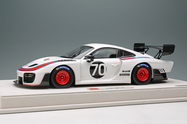 ** 予約商品 ** EIDOLON EML198A 1/18 Porsche 935/19 2019 White / Martini Stripe Limited 100pcs