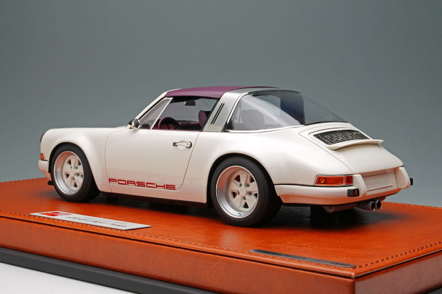 アイドロン EML212B 1/18 シンガー 911 (964) タルガ オフホワイト