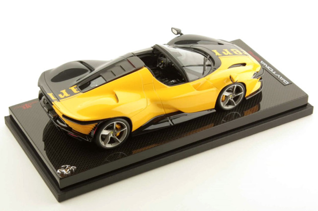 MR collection FE036SE6 1/18 Ferrari Daytona SP3 Giallo Modena