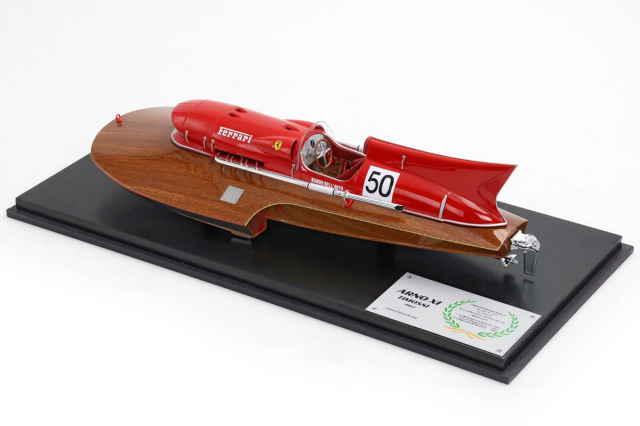 ** 予約商品 ** BBR FER002 1/18 Timossi Ferrari Arno XI 1953 motorboat Limited 1000pcs