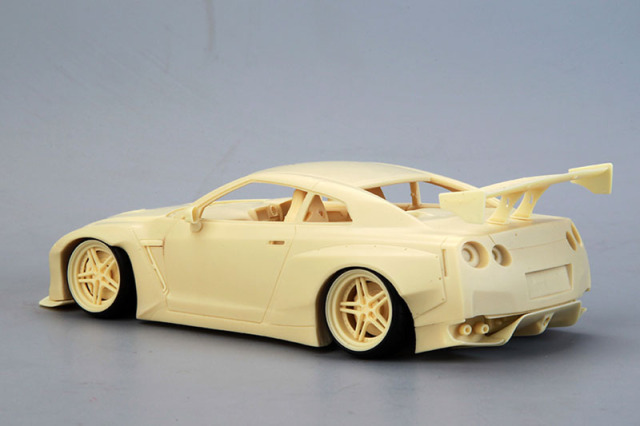 Hobby Design HD03_0636 1/24 Rocket Bunny Nissan R35 Full Kit