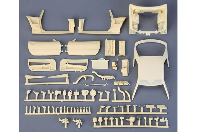Hobby Design HD03_0680 1/24 Nissan R34 Open Door and Engine Detail