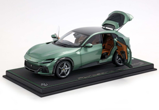 ** 予約商品 ** BBR HE180052CDIE 1/18 Ferrari Purosangue Verde Dora (Diecast Full Open) （ケース付）