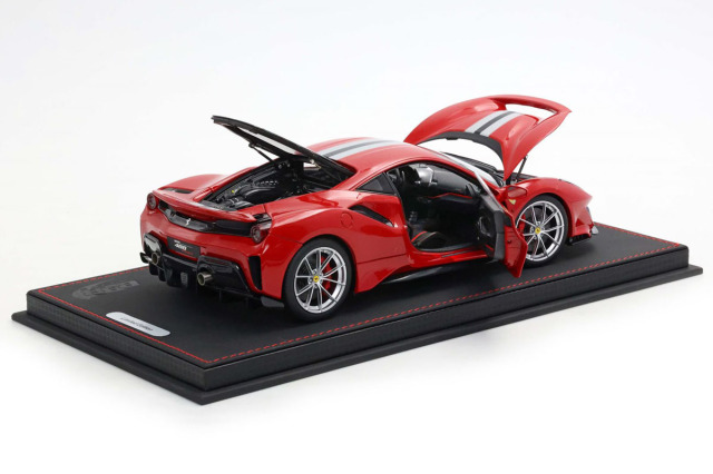 予約商品 ** BBR HE180055DIE 1/18 Ferrari 488 Pista Rosso corsa