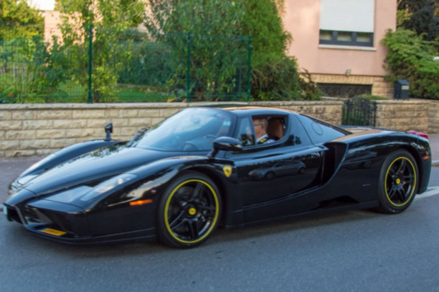 ** 予約商品 ** BBR HE182509CDIE 1/18 Ferrari Enzo Nero DS - Black/ Yellow wheels (Diecast Full Open)（ケース付）