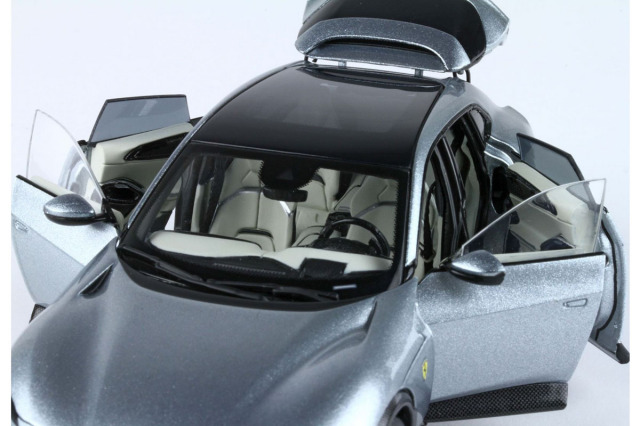 予約商品 ** BBR HE43002A Ferrari Purosangue Panoramic Roof