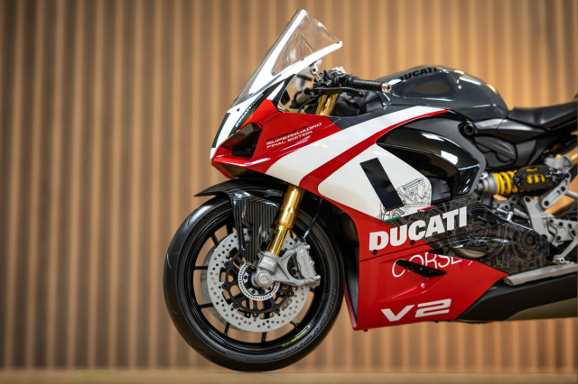 ポケール ドゥカティ 1229 パニガーレ　1/4 pocher ポケール ドゥカティ 1229 パニガーレ 1/4スケール pocher DUCATI