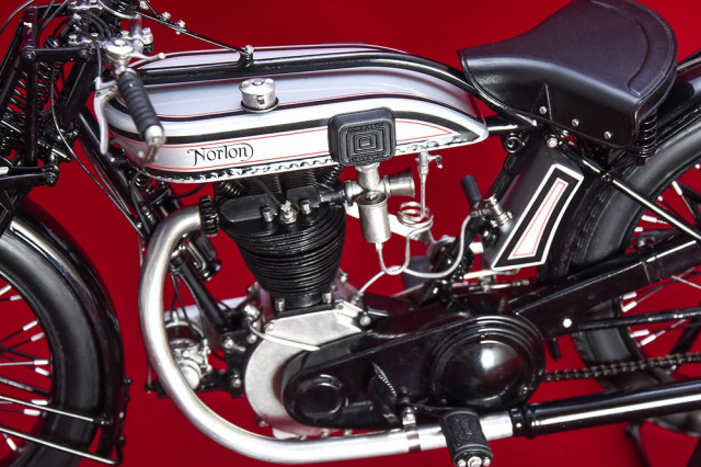 お取り寄せ商品】 HIRO K861 1/9 Norton Model 18 1927 ミニカー専門店