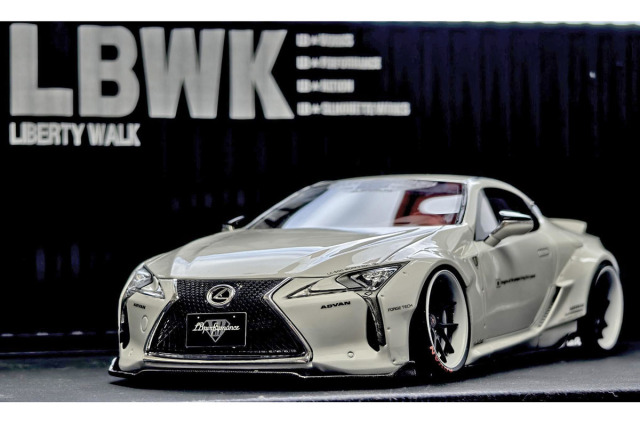 Kitbox x PZY Model 1/24キット KB08-24 LBWK LC500 RHD Ver