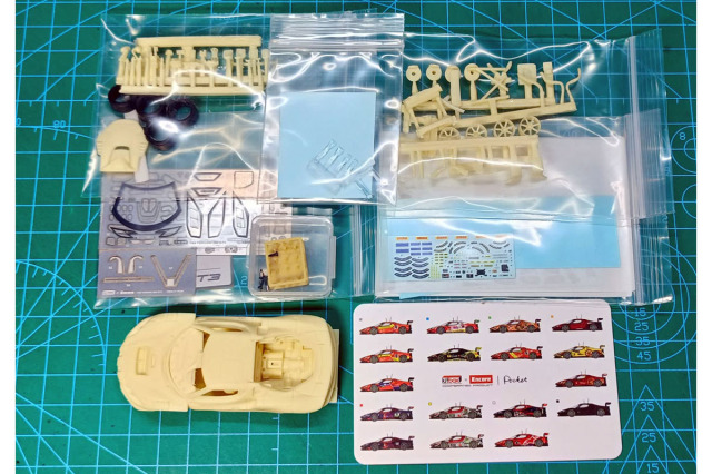 予約商品 ** Kitbox x Encore 1/64 Pocket kit Ferrari 296 GT3
