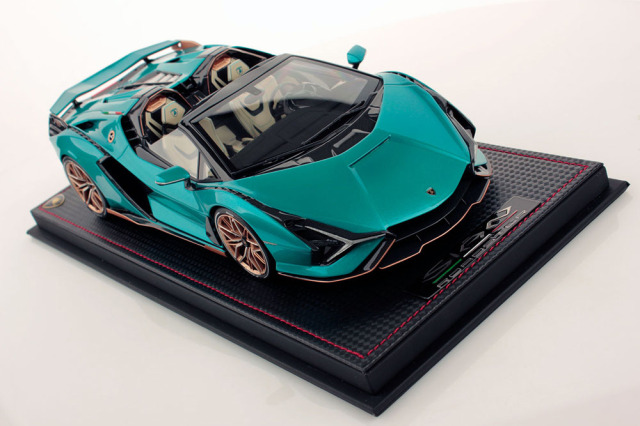 MR collection LAMBO047 1/18 Lamborghini Sian Roadster Launch