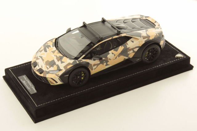 MR collection LAMBO057TER3 1/18 Lamborghini Huracan Sterrato All-Terrain SABBIA Version