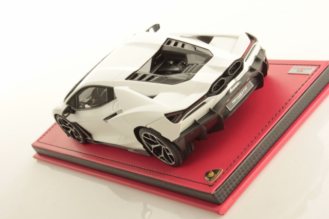 MR collection LAMBO058C 1/18 Lamborghini Revuelto Bianco Siderale