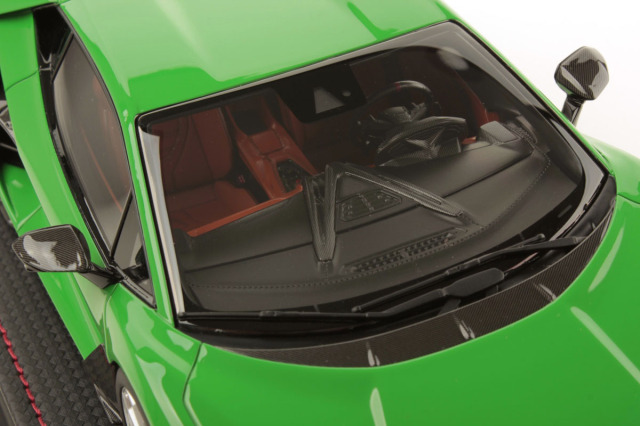 MR collection LAMBO058SE8 1/18 Lamborghini Revuelto Verde Viper