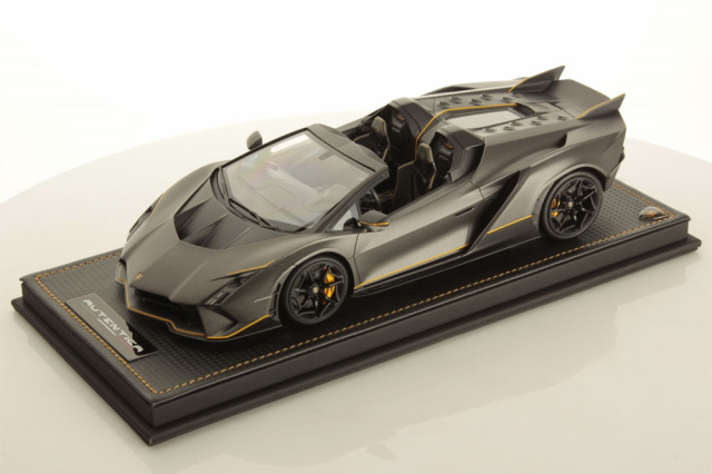 MR collection LAMBO060A 1/18 Lamborghini Autentica Grigio Titans Limited 399pcs