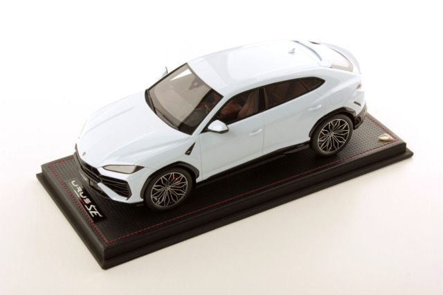 MR collection LAMBO061B 1/18 Lamborghini Urus SE Bianco Sapphirus Limited 49pcs
