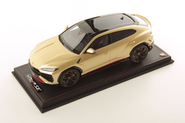 MR collection LAMBO061C 1/18 Lamborghini Urus SE Oro Elios / Black Roof Limited 49pcs