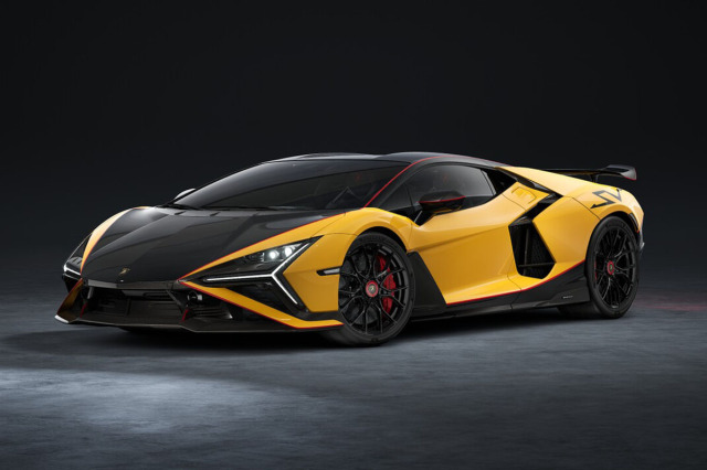 ** 予約商品 ** MR collection LAMBO066D 1/18 Lamborghini Revuelto SV Giallo with Black / Red Livery