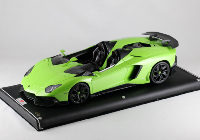 MRコレクション LAMBO08D 1/18 ランボルギーニ アヴェンタドール J Verde Ithaca