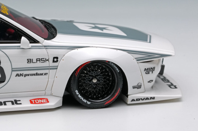 アイドロン LB030 1/43 LB-KAIDO WORKS NISSAN SKYLINE(R32) 東京