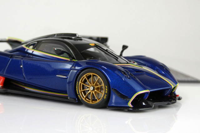 FIGART MODEL LG43KOB01 1/43 Pagani Huayra R & V12R Engine Ver