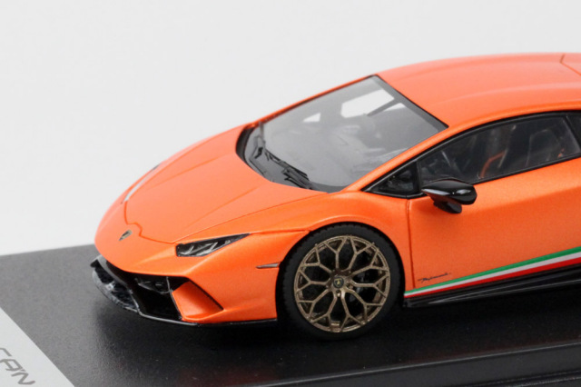 LOOKSMART（ルックスマート） LS469A ランボルギーニ ウラカン